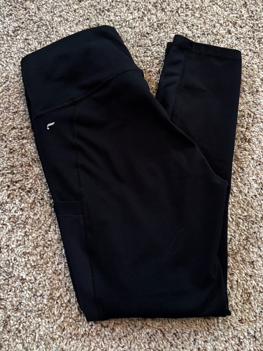Fabletics Powerhold Black Capri Athletic Leggings size XXS